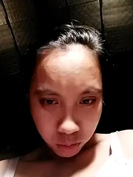 Ladinh86  live sex cam