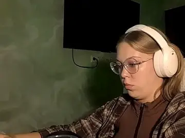 MarylnKrammes  live sex cam