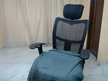 NAUGHTY_Niya  live sex cam