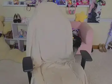 Real_Tini  live sex cam
