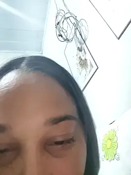 Flor_hott  live sex cam