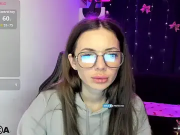 AlisMoonly  live sex cam