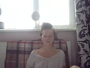LindaStarS  live sex cam