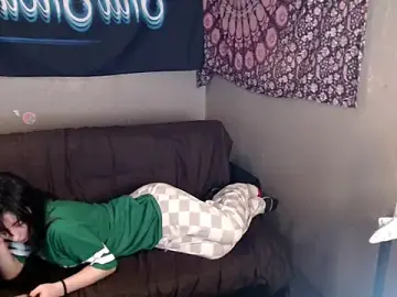 London_Ray  live sex cam