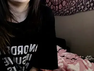 London_Ray  live sex cam
