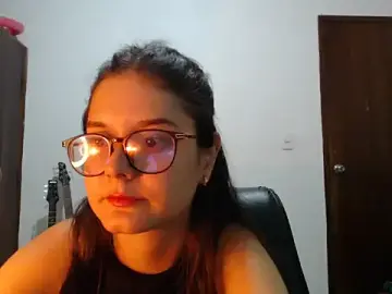 MadieeLorez  live sex cam