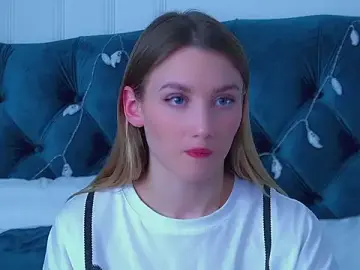 StacyEvances  live sex cam