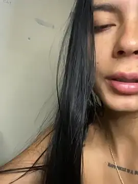 Vale_cortez_  live sex cam