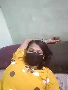 Hotmayahot  live sex cam