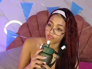 KiraKeyTeen  live sex cam