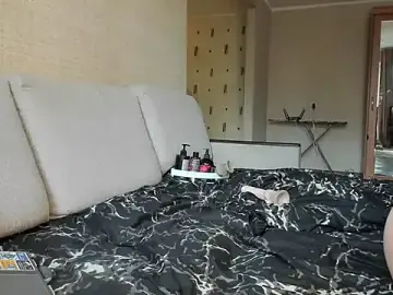 KittyMeawsX  live sex cam