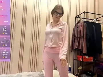 MiaWonderind  live sex cam