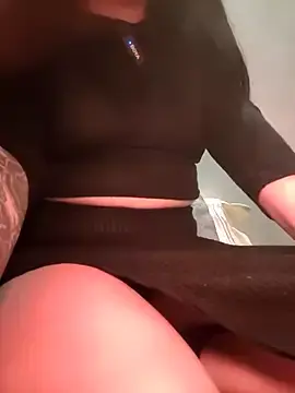 ZaraHoney  live sex cam