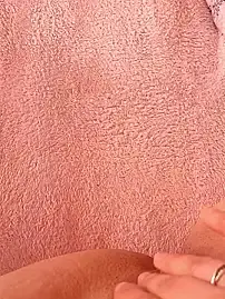 Mesi1996  live sex cam