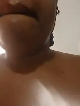 Queennapal  live sex cam