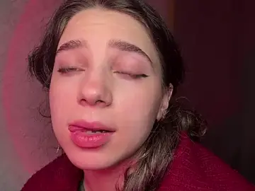 Angeliheee  live sex cam