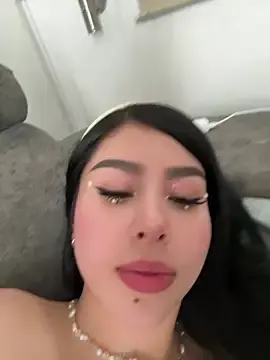 Helena_Whaite  live sex cam