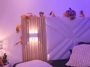 Helena_Whaite  live sex cam