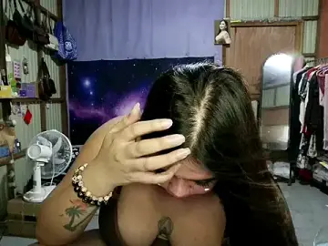 Sugar-Holly69  live sex cam