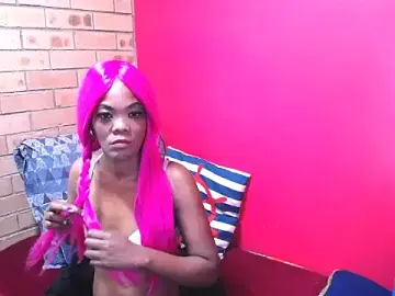 Silkyeboni  live sex cam