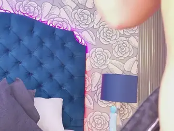 MarilynFoox  live sex cam