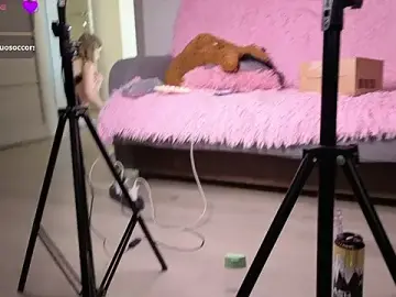 TheHoneyDevil  live sex cam