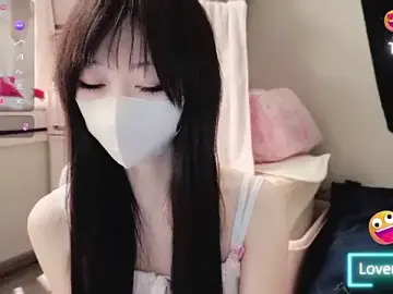 Lovenybaby  live sex cam