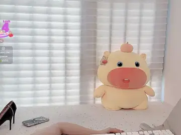 AzureBlue-77  live sex cam