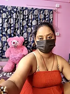 Cute-lusi  live sex cam