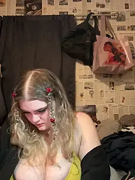 Emmy_Fleur  live sex cam