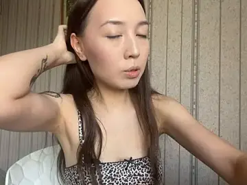 KasieBratton  live sex cam