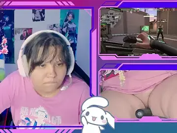 Crystal7u7  live sex cam