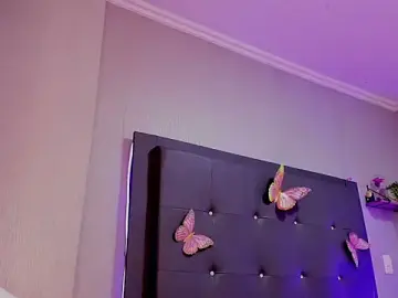 Emma_lye  live sex cam
