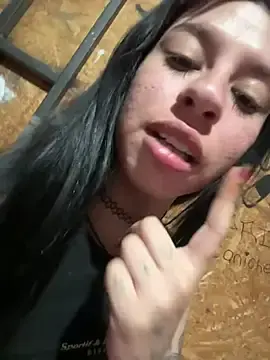 Ketchupp5  live sex cam