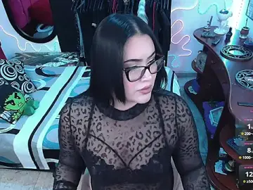 Lufek23  live sex cam