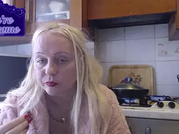 Martachatte  live sex cam