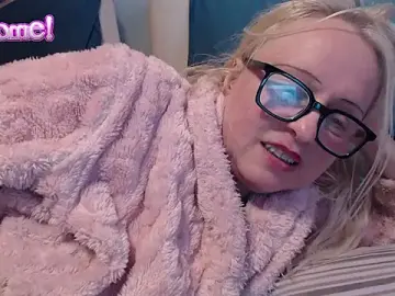 Martachatte  live sex cam