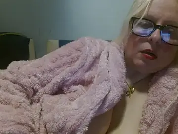 Martachatte  live sex cam