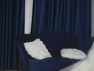 ChrystalCade  live sex cam