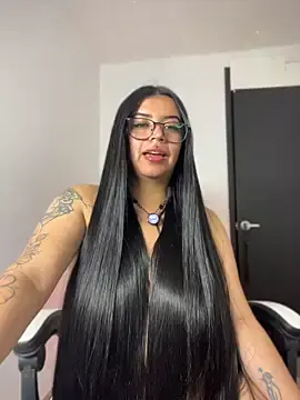 Devilsweet17  live sex cam