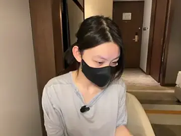 HolyMaidenLily  live sex cam