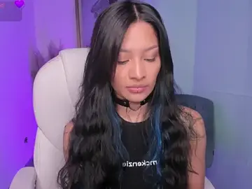 NicoleMonet1  live sex cam