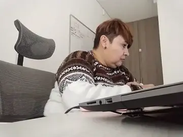 Sasharosee2  live sex cam