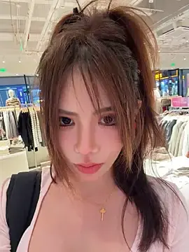Selenaaaaa-  live sex cam