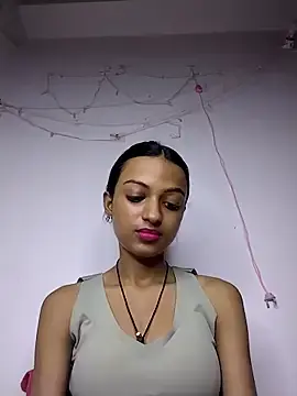 Your-Kitkat  live sex cam