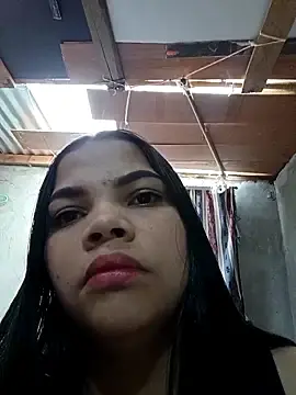 Geraldin15  live sex cam