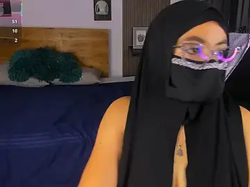 Kaamari-  live sex cam