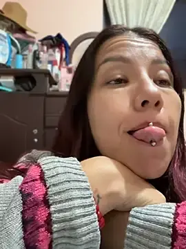 ArielFerrara  live sex cam