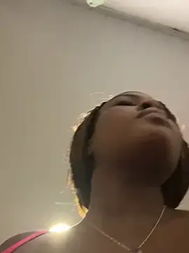 Bunduda32  live sex cam
