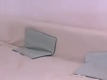 RoniVonni  live sex cam